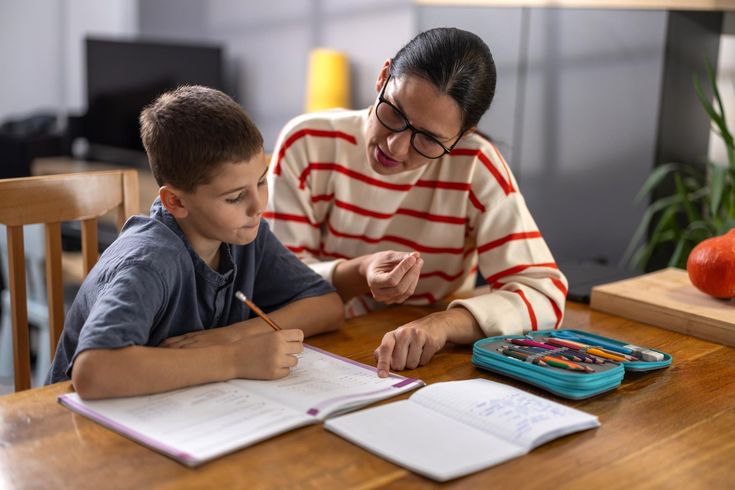 Sekolah Negeri Mulai Sepi, Orang Tua Malah Pilih 'Homeschooling AI' dan Komunitas Belajar Mandiri – Inilah 3 Alasan di Balik Tren 'Putus Sekolah Massal' yang Tak Terduga